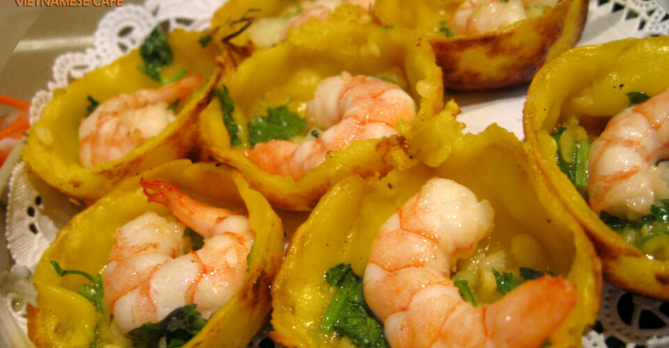 Banh khot Vietnamese shrimp pancake